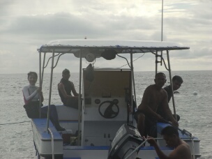 R0019590 Eve ... the speedy dive boat