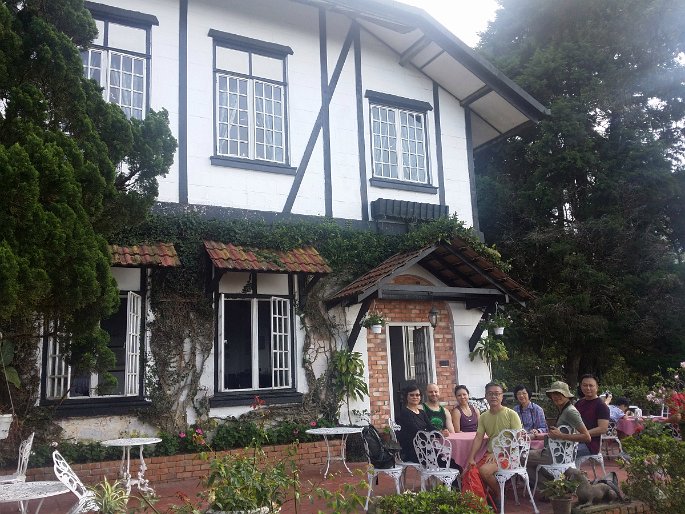 CameraZOOM-20160430161743100 Afternoon tea at the Smokehouse