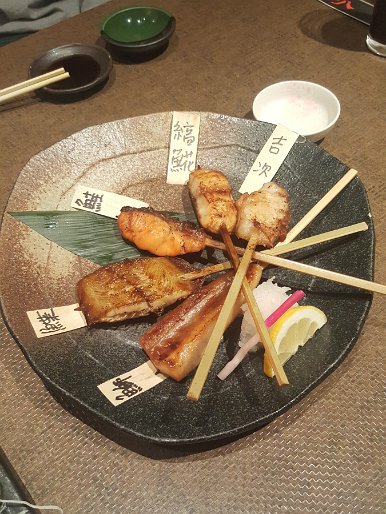 20161110_184400 Grilled fish platter ... all nicely labelled.