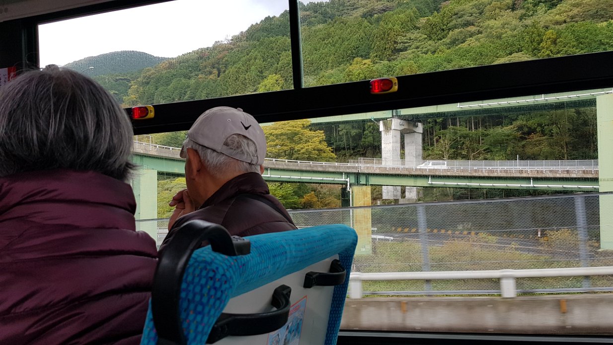 20171108_113901 Riding the Kawazu Nanadaru Loop Bridge