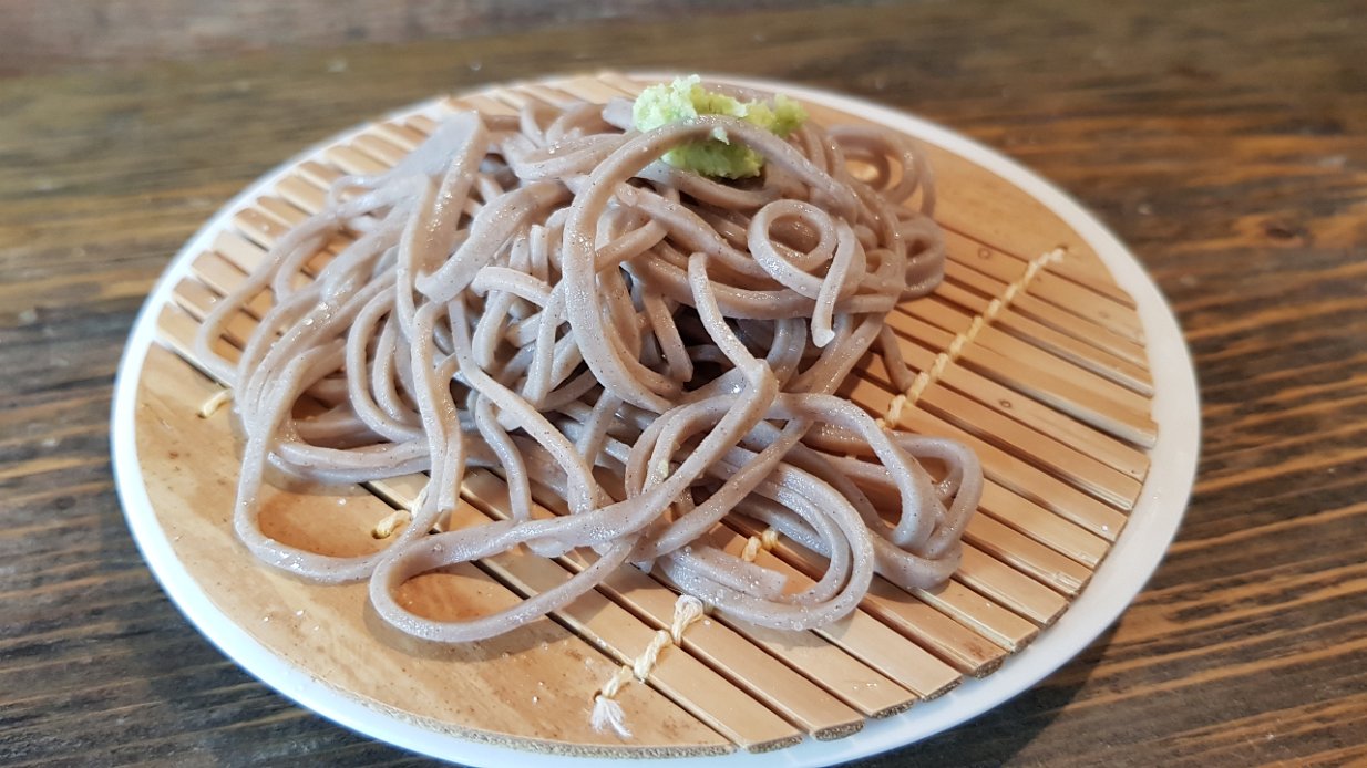 20171107_124700 Round 1: Cold soba with only salt and fresh wasabi