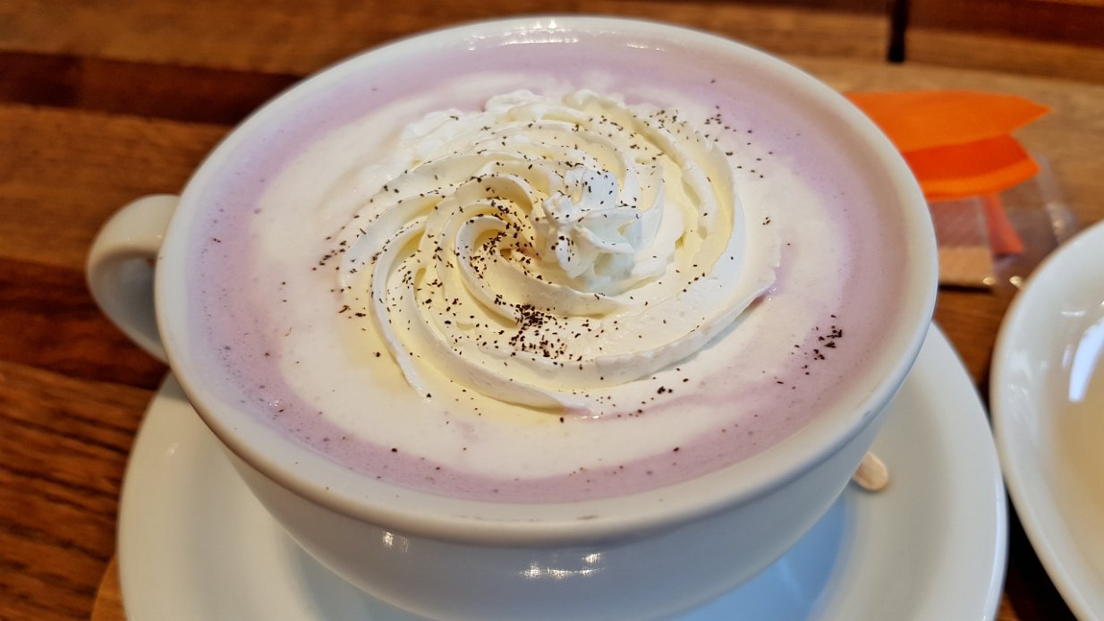 20171110_094550 Purple sweet potato latte