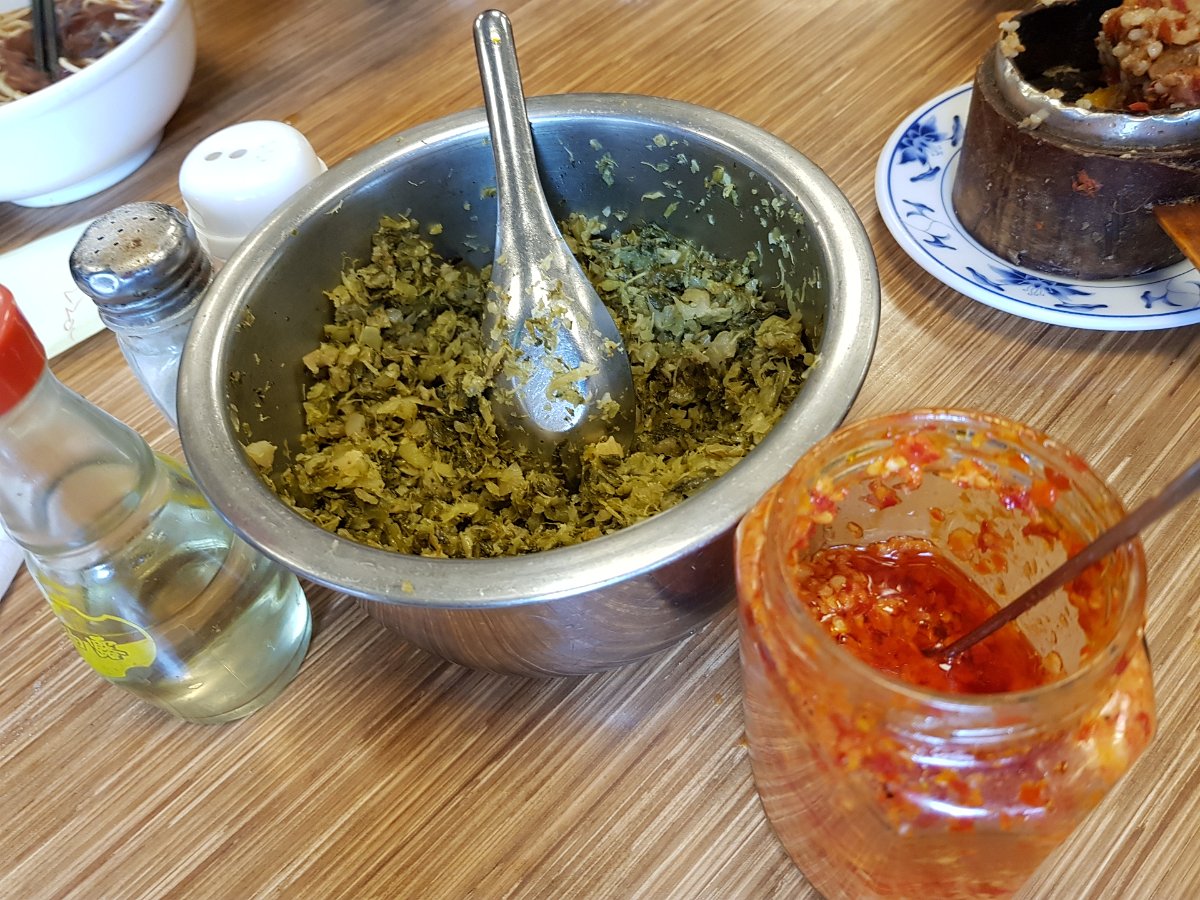 20171210_142557 pickled veg for condiments