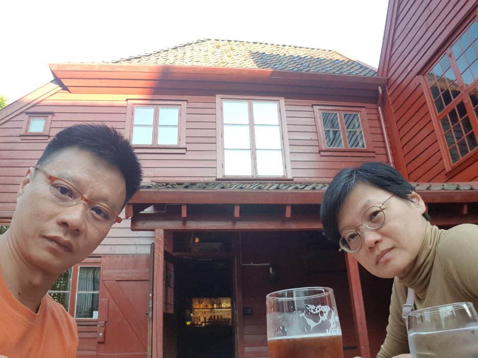20180529_204900 Bryggen Tracteursted, Bryggestredet 2, 5003 Bergen<