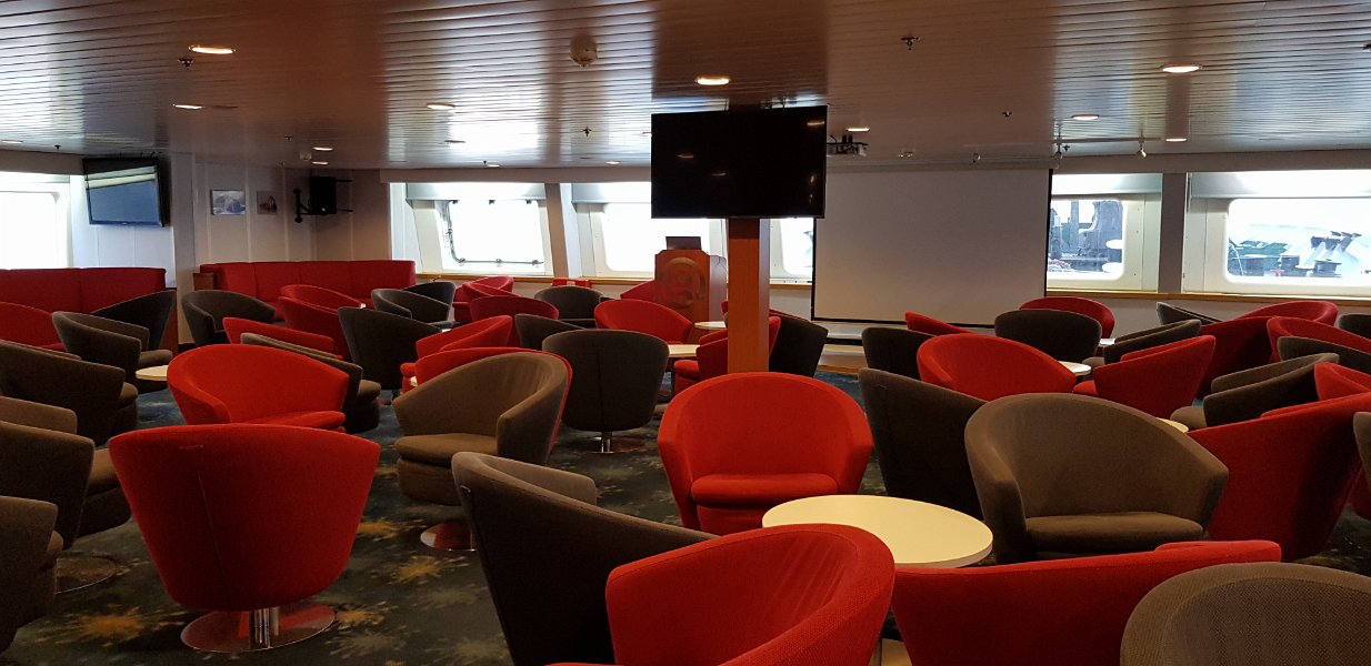 20180531_224059 The discovery lounge where we will be spending a lot of time in the next 2 weeks for daily briefings and re-caps