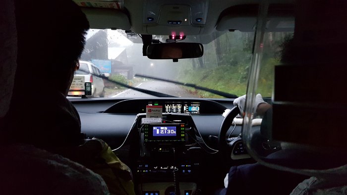 20191006_055611 The hotel help arranged a taxi at 5.40am