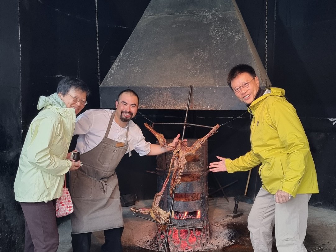 Eating in Patagonia Camp Pisco sour with calafate, buffet breakfast, coursed dinners, BBQ lamb and wine tasting, free flow wines, beers and...