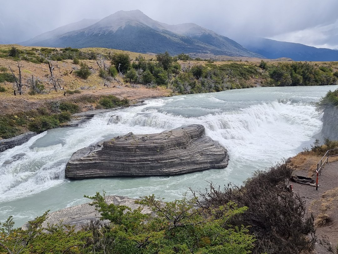 Cascada Paine