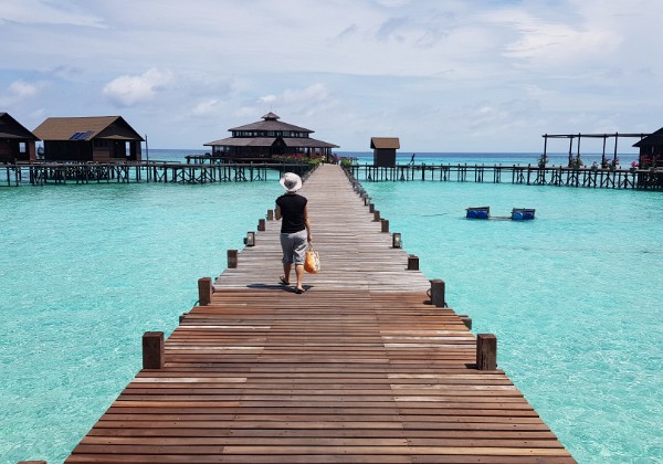 2019-04 Lankayan Sepilok 6D/5N diving the blue waters of Lankayan Island and waiting for turtles of the island. 5D/4N in Sepilok Nature Resort,...